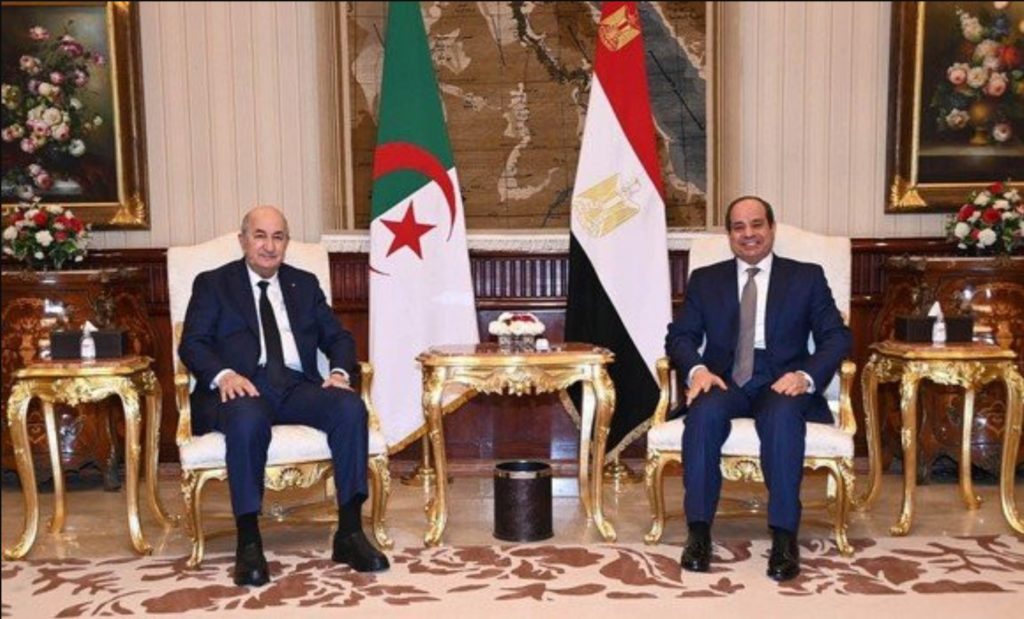 Le président Abdelmadjid Tebboune reçoit un appel téléphonique de Abdel Fattah Al-Sissi