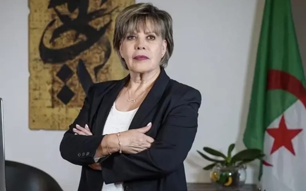 Zoubida Assoul se porte candidate à la présidentielle 2024 en Algérie