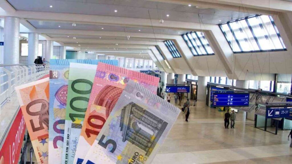 Devises : plus de 62 000 euros saisis sur deux passagères à l'aéroport d'Alger